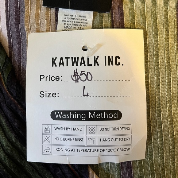 Cute long sleeve crop top - Picture 2 of 4